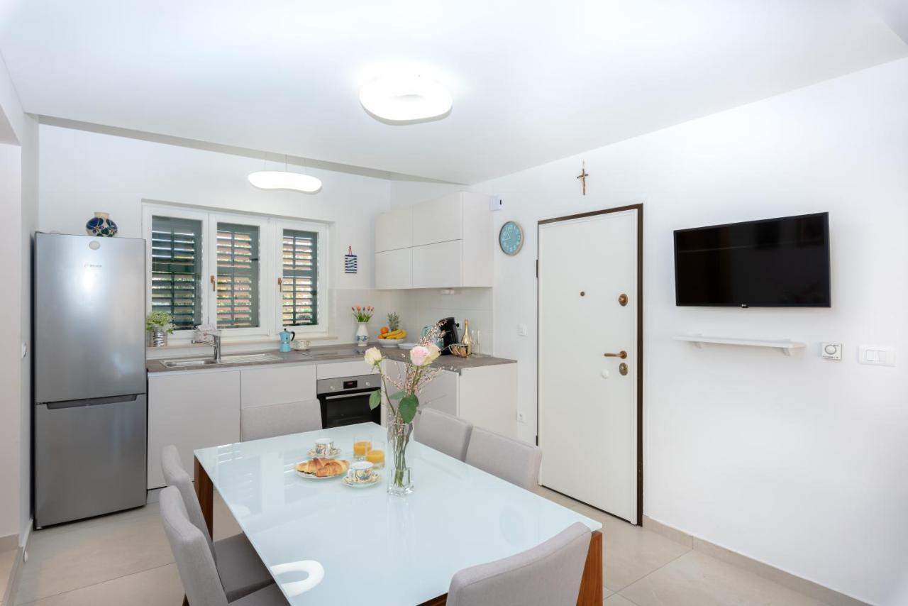 Apartment "Dida" With Free Private Parking Solin Exterior foto